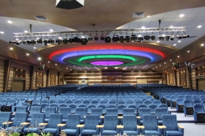 تجهیز کامل سالن آمفی تئاتر و کنفرانس