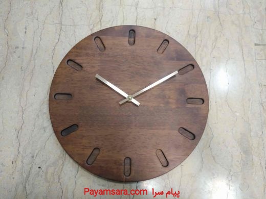 ساعت چوبی ساده و مدرن